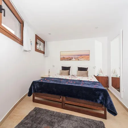 Temisa Apartment